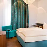 Hotell Muenchner Hof Und Blauer Turm 4*