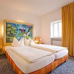 Muenchner Hof Und Blauer Turm Hotell 4*