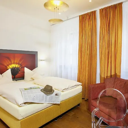 Hotell Muenchner Hof Und Blauer Turm 4*