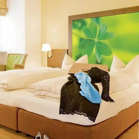 Hotel Munchner Hof Und Blauer Turm