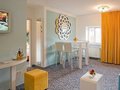 Muenchner Hof Und Blauer Turm 4* Ρέγκενσμπουργκ
